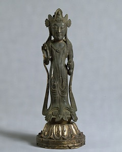 銅造観音菩薩立像（法隆寺献納）