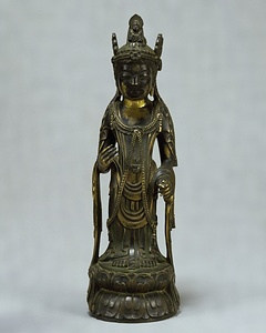 銅造観音菩薩立像（法隆寺献納）