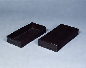 漆皮箱（法隆寺献納）