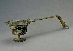 鵲尾形柄香炉