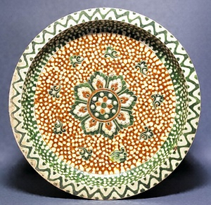 唐三彩花文盤