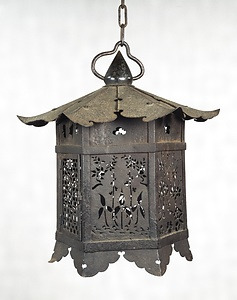 鉄釣燈籠