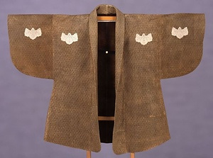 小文地桐紋付韋胴服