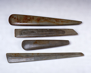 磨製石斧／秋田県雄勝郡東成瀬村田子内字上掵出土