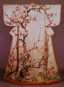 白繻子地紅梅文様描絵小袖 酒井抱一画