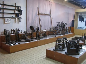 芸北の染織用具および草木染めコレクション