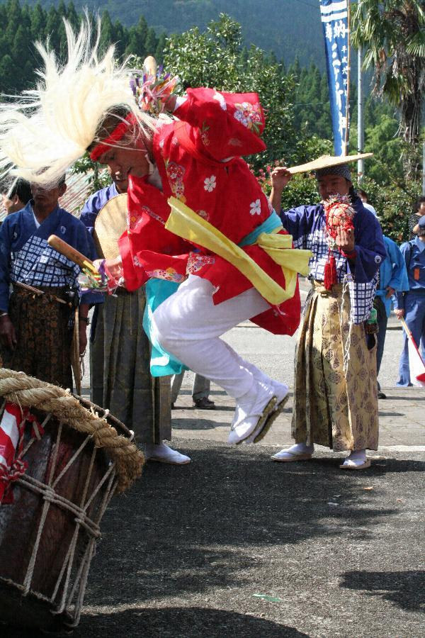 五ケ瀬の荒踊 ごかせのあらおどり