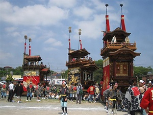 亀崎潮干祭の山車行事