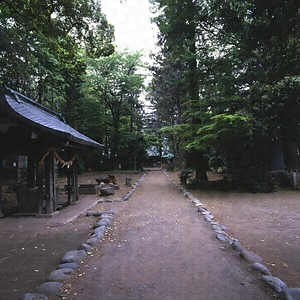 生品神社境内（新田義貞挙兵伝説地）