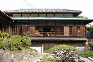 琴ノ浦温山荘 主屋