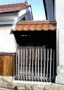 財間家住宅横門