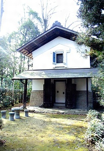 村野家住宅穀蔵