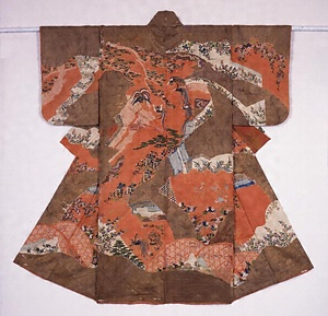 染分綸子地御所車花鳥文様繡箔小袖