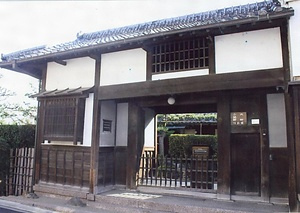 堀家住宅長屋門