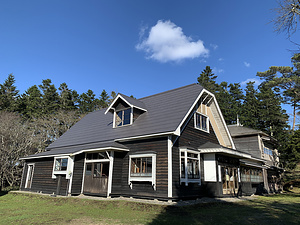 旧奥行臼駅逓所