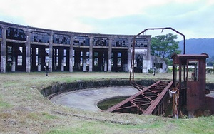 旧豊後森機関庫転車台