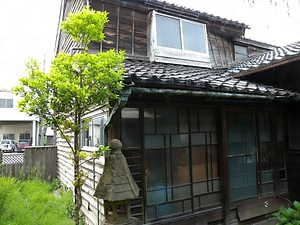 丸谷家住宅（旧津野家住宅）土蔵