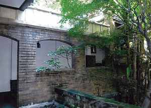 旧前田家本邸 洋館渡廊下