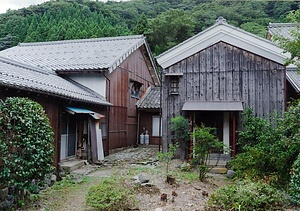 荻野家住宅(福井県三方上中郡若狭町) 裏荷蔵