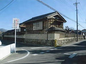 小林家住宅（旧小武織物有限会社）石垣