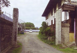 松岡家住宅門柱