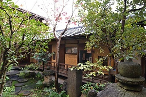 松山家住宅渡廊下