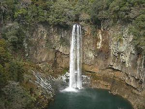 肥後領内名勝地<BR/>　　五郎ガ瀧<BR/>　　聖リ瀧<BR/>　　走リ水ノ瀧<BR/>　　建神ノ岩<BR/>　　神ノ瀬ノ岩屋