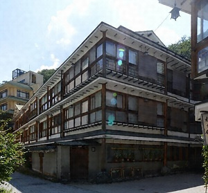 横手館本館東棟