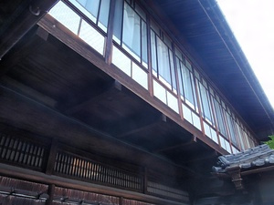 西條鶴醸造角屋