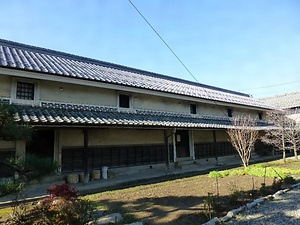 旧山田家住宅六間蔵及び二間蔵