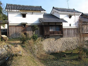 冨田家住宅北道具蔵及び北寝間