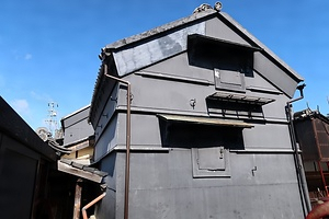 旧長谷川家住宅（三重県松阪市魚町） 米蔵