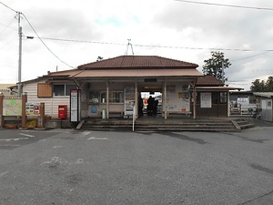 小湊鉄道上総牛久駅本屋