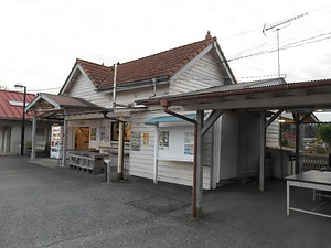 小湊鉄道養老渓谷駅本屋