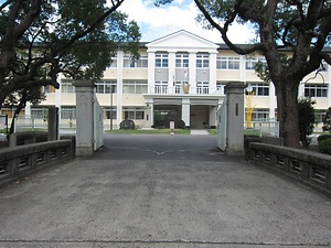 愛知県立安城農林高等学校正門門柱（旧愛知県立農林学校正門）