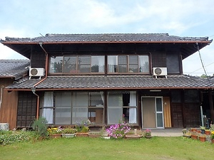 旧中七木綿本店主屋（旧事務所）