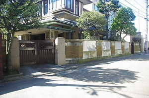 塚﨑家住宅門及び塀