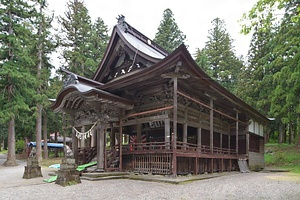 関山神社本殿・幣殿・拝殿