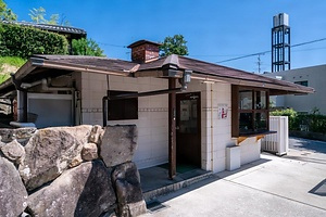 甲南女子中学校・高等学校守衛室