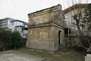 永瀬孝男家住宅煉瓦蔵