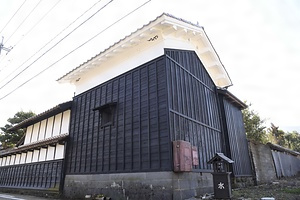 石尾家住宅土蔵