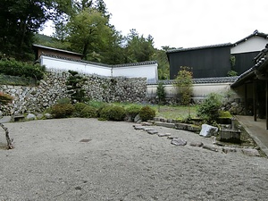 田中家住宅東土塀