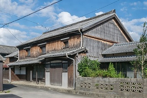 草伝社（旧井手家住宅）店舗兼主屋
