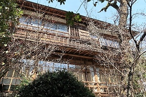 河鹿園射山荘