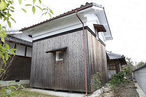 遠山家住宅（京都府亀岡市河原林町） 米蔵