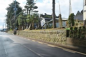 旧機那サフラン酒製造本舗石垣