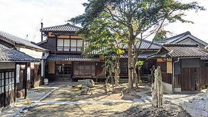 旧八木商店本店住居棟