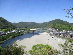 錦川下流域における錦帯橋と岩国城下町の文化的景観