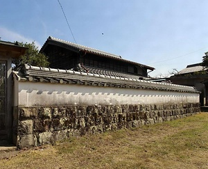 平岡家住宅南塀