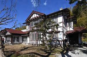 旧足立家別邸主屋